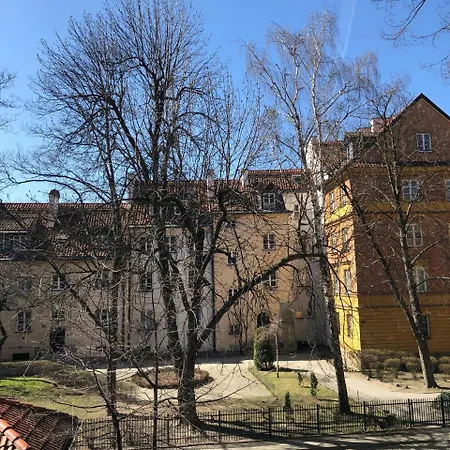 Spacious In The Old Town Apartment
